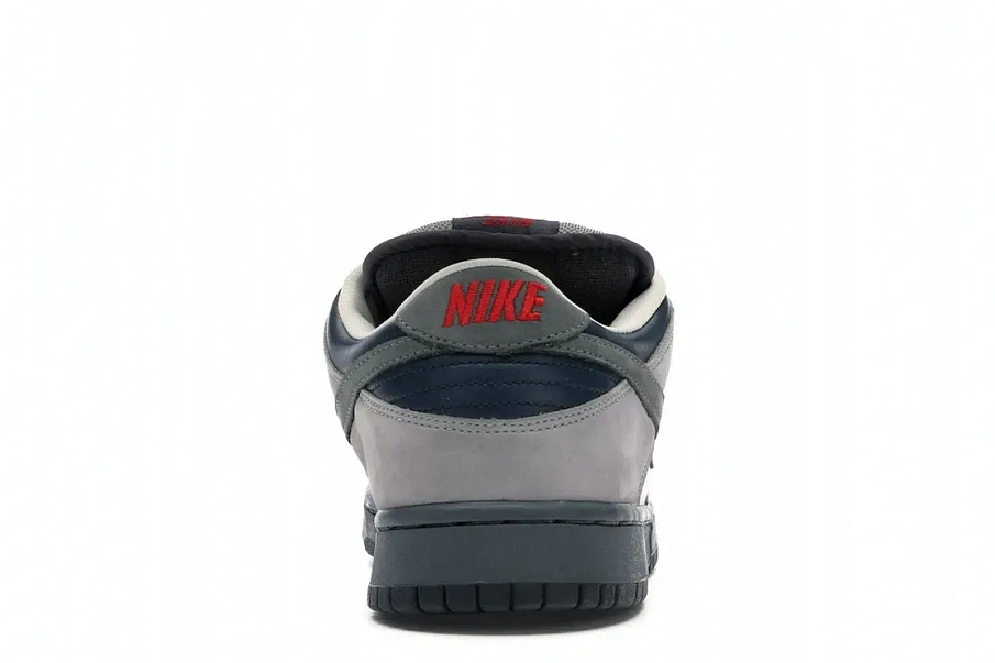 Фото № 4 с приближением к товару «‎Nike SB Dunk Low Bandaid»