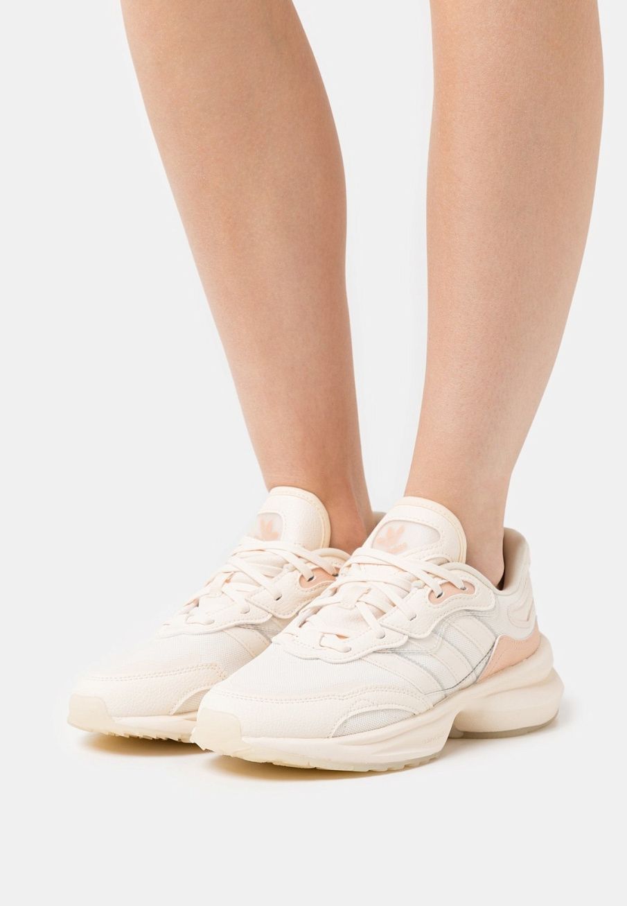 Фото № 1 с приближением к товару «‎Adidas Zentic »