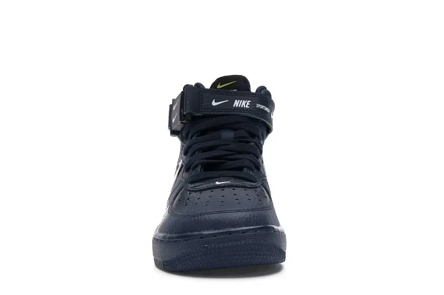 Фото № 2 с приближением к товару «‎Nike Air Force 1 Mid»