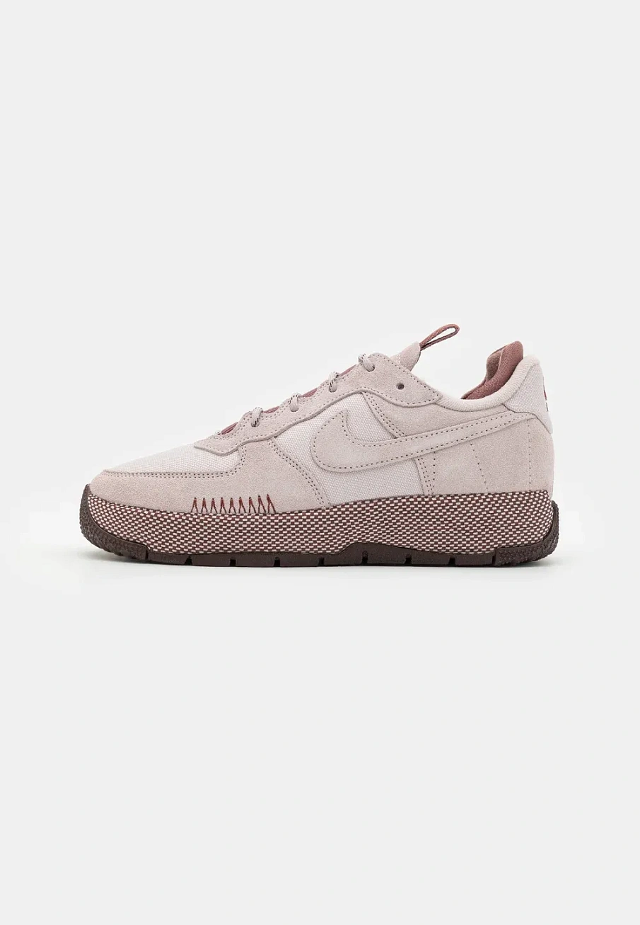 Фото № 1 с приближением к товару «‎AIR FORCE 1 WILD»