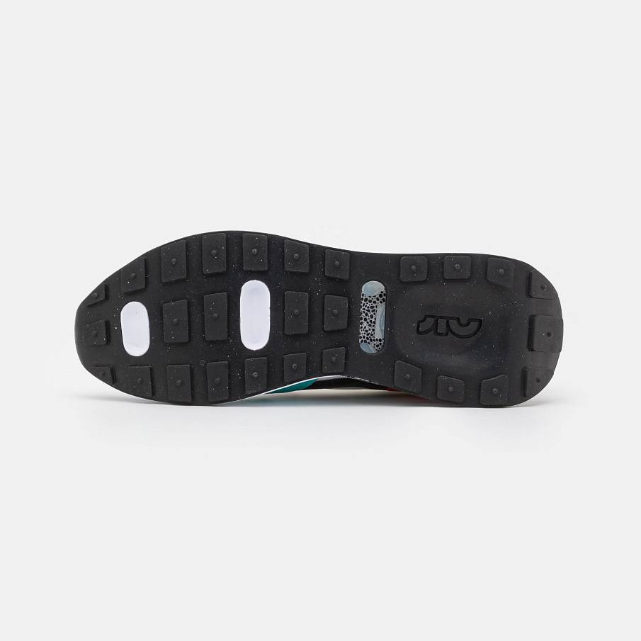 Фото № 4 с приближением к товару «‎Nike Air Max Pre-Day SE »
