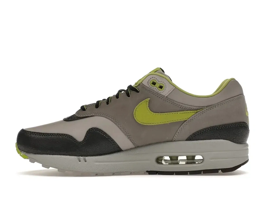 Фото № 3 с приближением к товару «‎Nike Air Max 1 SP»