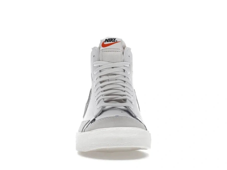 Фото № 2 с приближением к товару «‎Nike Blazer Mid 77 Paint Splatter»