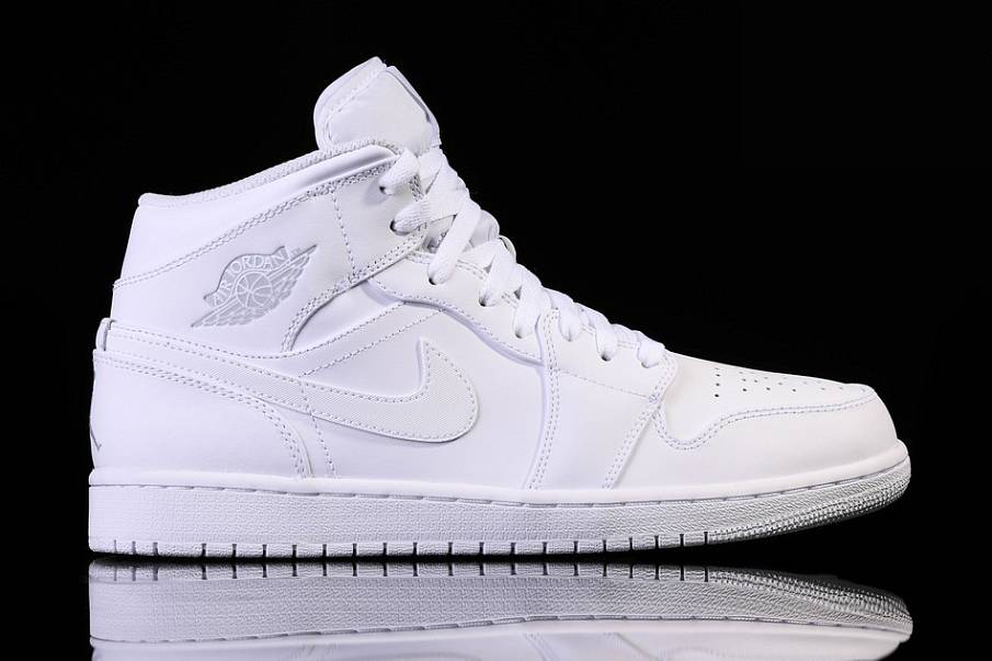 Фото № 3 с приближением к товару «‎Nike Air Jordan 1 Retro Pure Platinium »