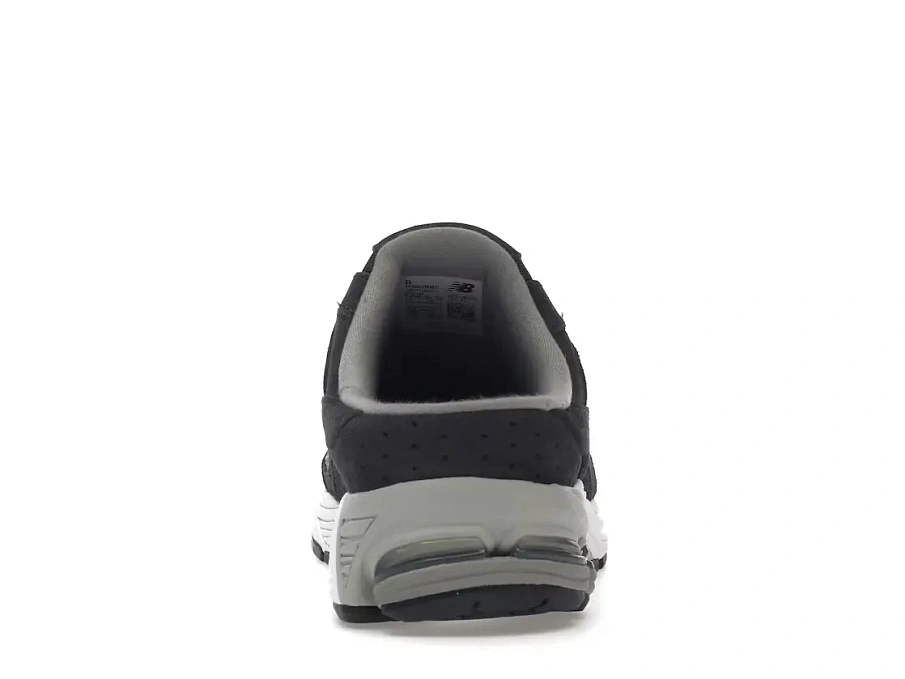 Фото № 4 с приближением к товару «‎New Balance 2002R Mule»
