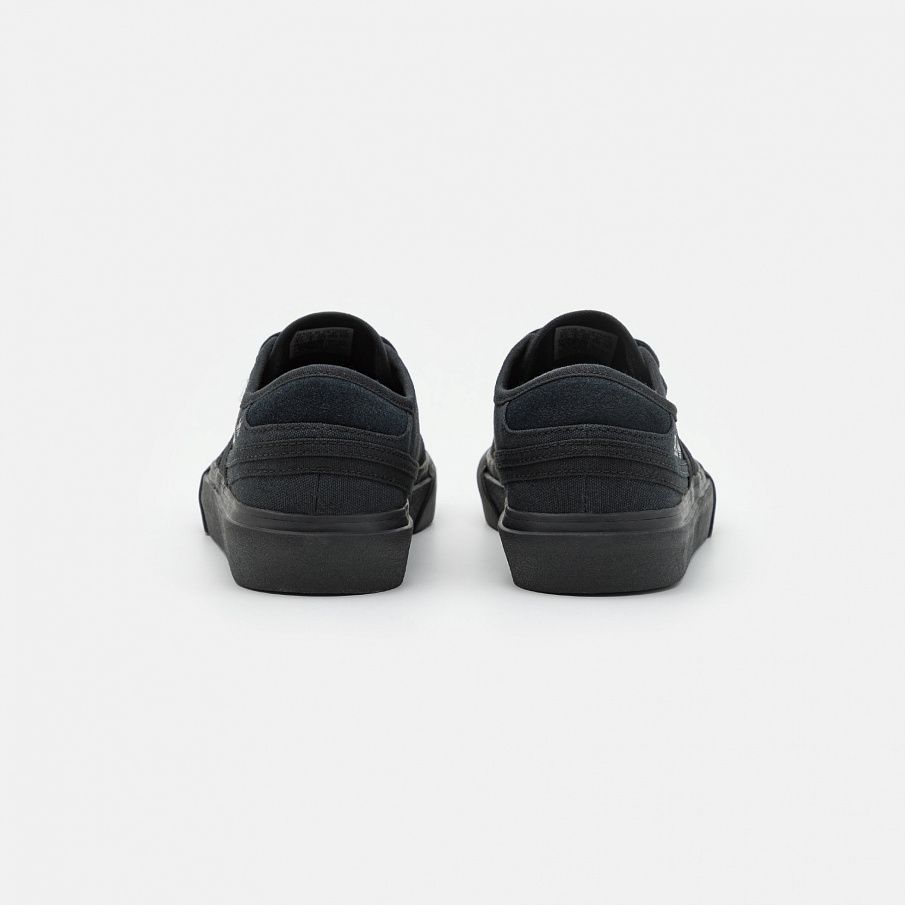 Фото № 3 с приближением к товару «‎Adidas Delpala »