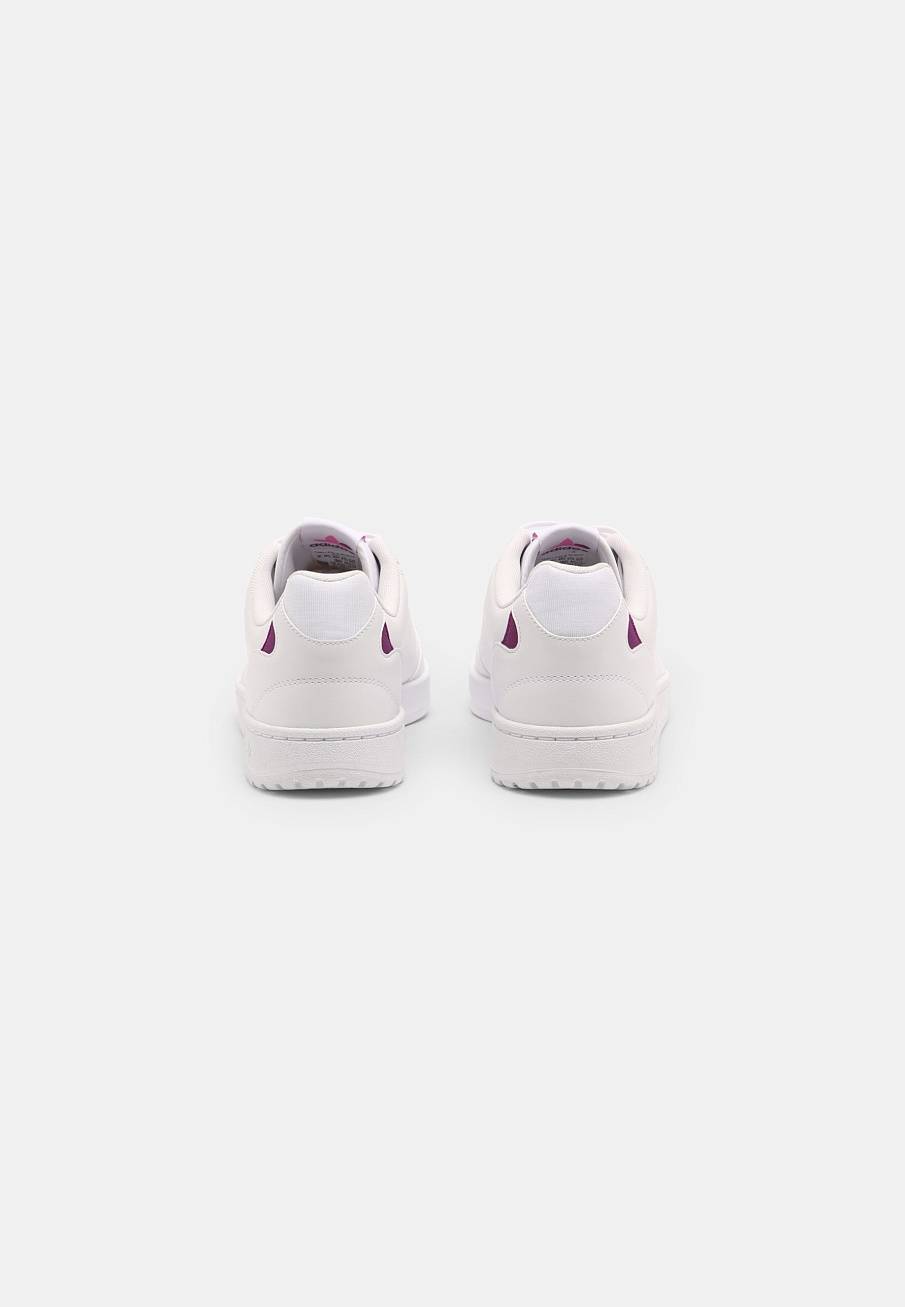 Фото № 3 с приближением к товару «‎Adidas NY 90 »