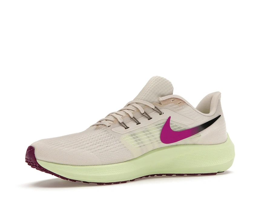 Фото № 4 с приближением к товару «‎Nike Air Zoom Pegasus 39 Red Plum Barely Volt»
