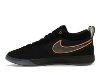 Фото № 3 с приближением к товару «‎Nike Book 1»