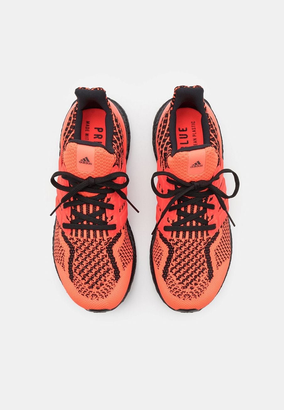 Фото № 4 с приближением к товару «‎Adidas Ultraboost 5.0 Dna Boost Primeknit »