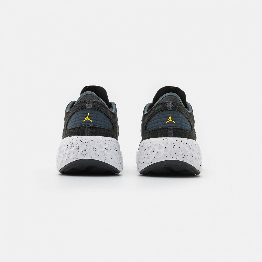 Фото № 3 с приближением к товару «‎Jordan Delta 3 »