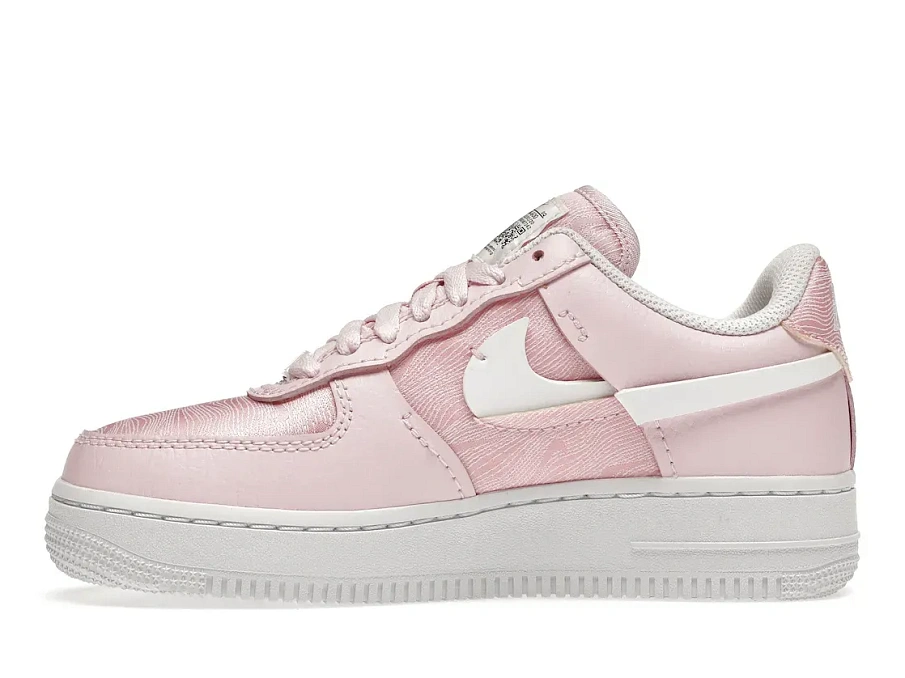 Фото № 3 с приближением к товару «‎Nike Air Force 1 Low LXX Pink Foam »
