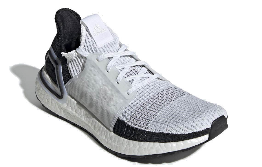 Фото № 3 с приближением к товару «‎adidas Ultra Boost 2019 Panda»