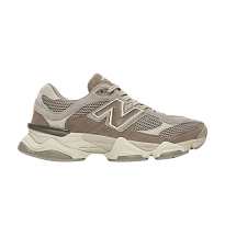 Фото № 1 с приближением к товару «‎New Balance 9060 Big Kid Mushroom Arid Stone»