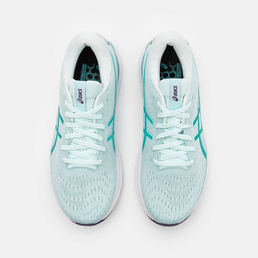Фото № 4 с приближением к товару «‎Asics Gel Nimbus 24»