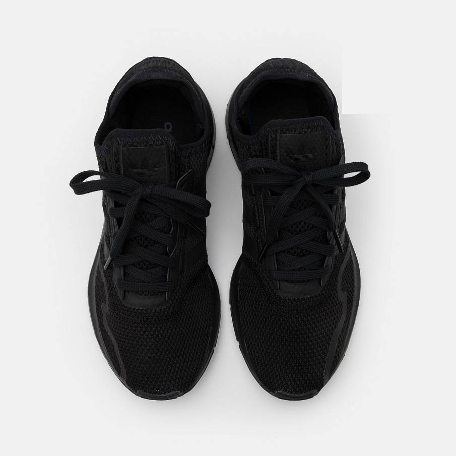 Фото № 5 с приближением к товару «‎Adidas Swift »