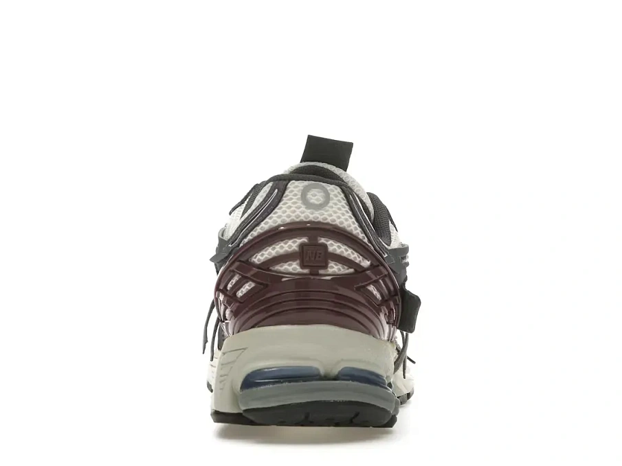 Фото № 4 с приближением к товару «‎New Balance 1906A»