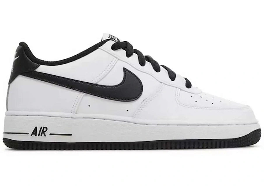 Фото № 1 с приближением к товару «‎Nike Air Force 1 Low '06»