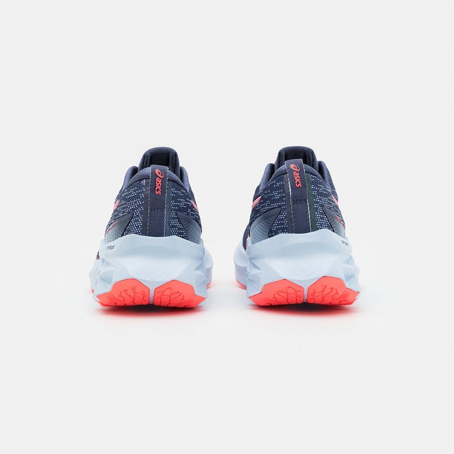 Фото № 3 с приближением к товару «‎Asics Novablast 2»