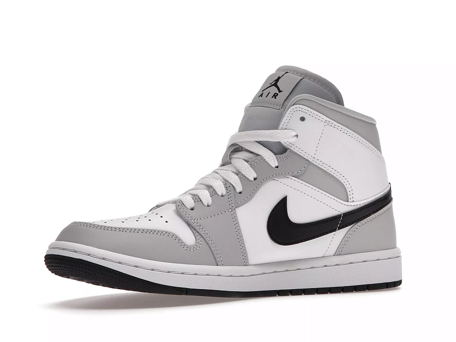 Фото № 5 с приближением к товару «‎Jordan 1 Mid Light Smoke Grey »