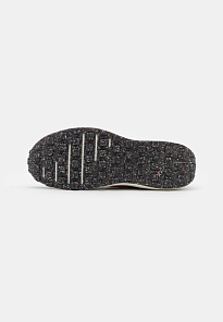 Фото № 4 с приближением к товару «‎Nike Waffle One »