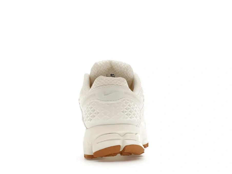 Фото № 4 с приближением к товару «‎Nike Zoom Vomero 5»