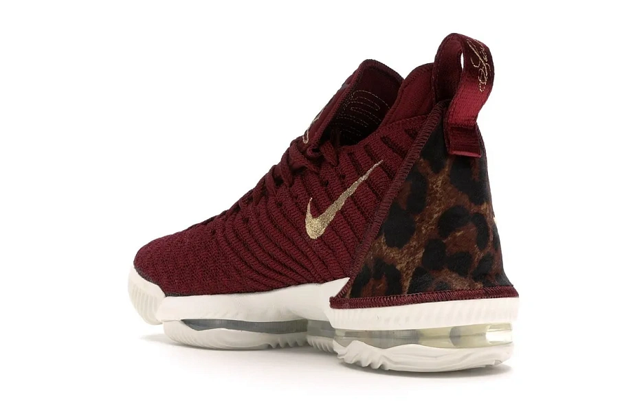 Фото № 5 с приближением к товару «‎Nike LeBron 16 King»