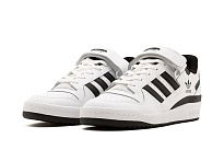 Фото № 4 с приближением к товару «‎Adidas Forum »