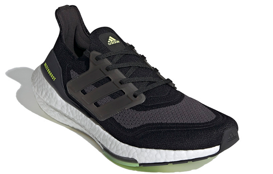 Фото № 3 с приближением к товару «‎adidas UltraBoost 21 'Black Silver Metallic'»