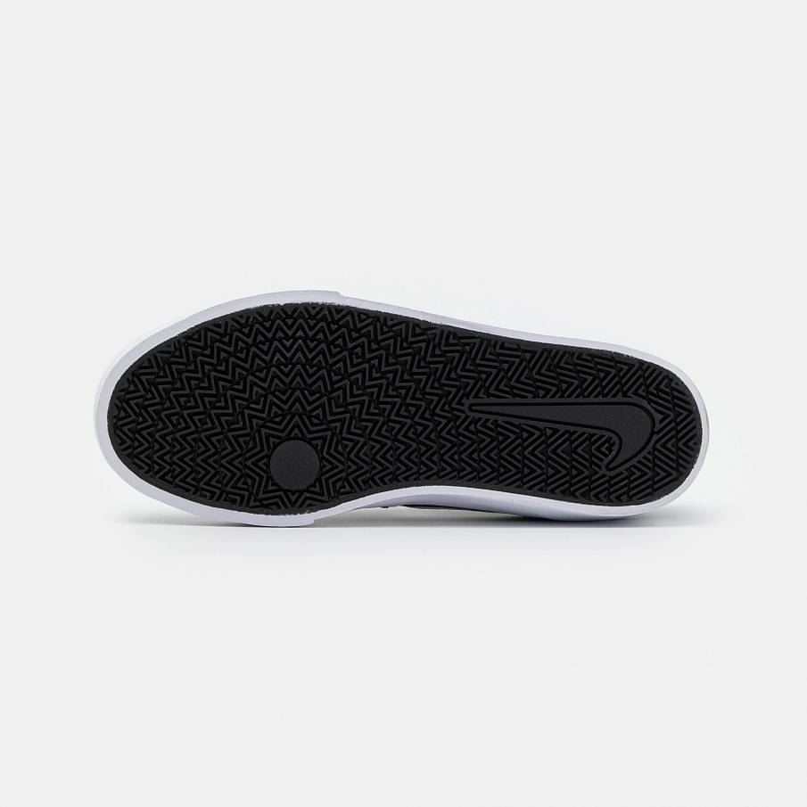 Фото № 5 с приближением к товару «‎Nike Charge »