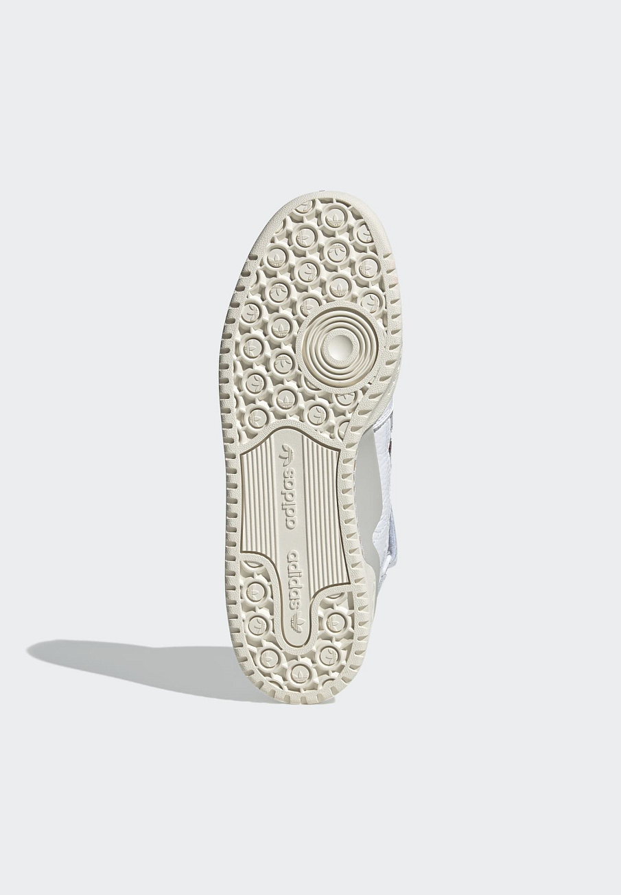 Фото № 3 с приближением к товару «‎Adidas Forum »