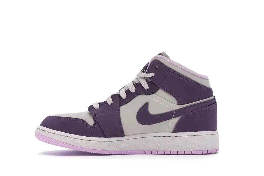 Фото № 3 с приближением к товару «‎Jordan 1 Mid Pro Purple Desert Sand »