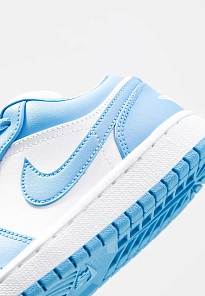 Фото № 3 с приближением к товару «‎AIR JORDAN 1 LOW»