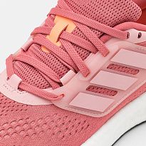 Фото № 4 с приближением к товару «‎Adidas Pureboost»
