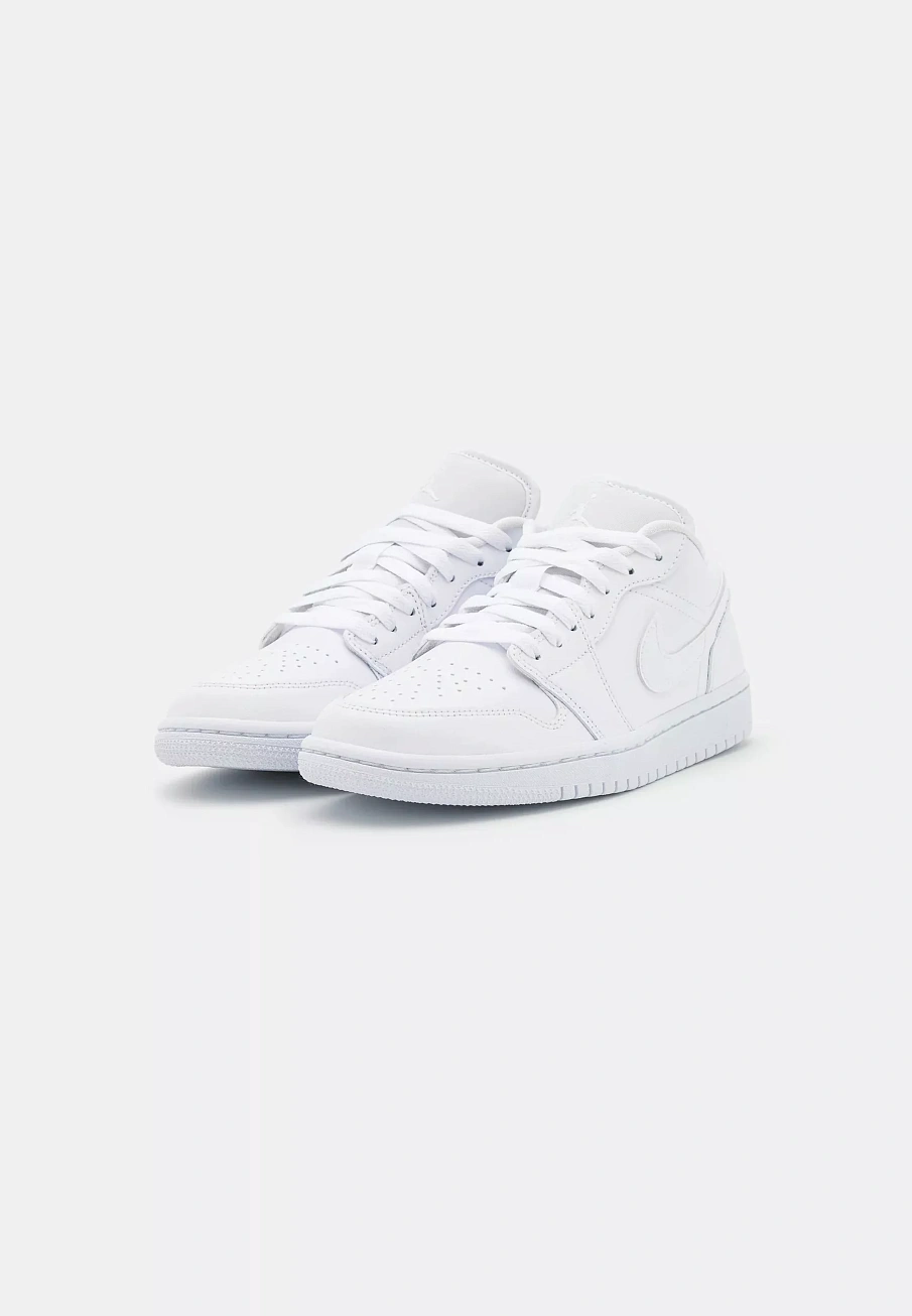 Фото № 3 с приближением к товару «‎WMNS AIR JORDAN 1 LOW 365»
