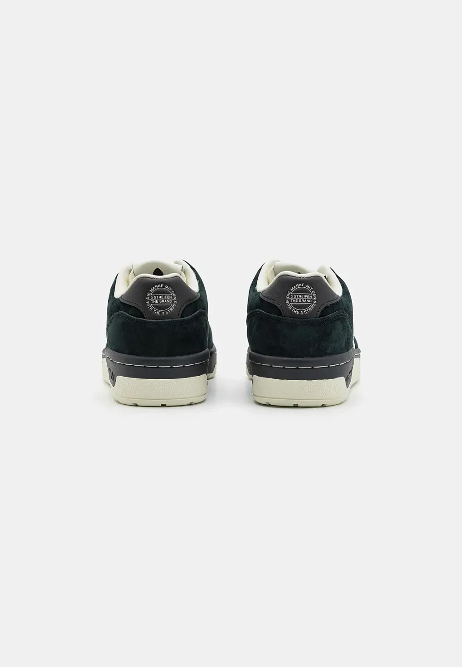 Фото № 3 с приближением к товару «‎RIVALRY»