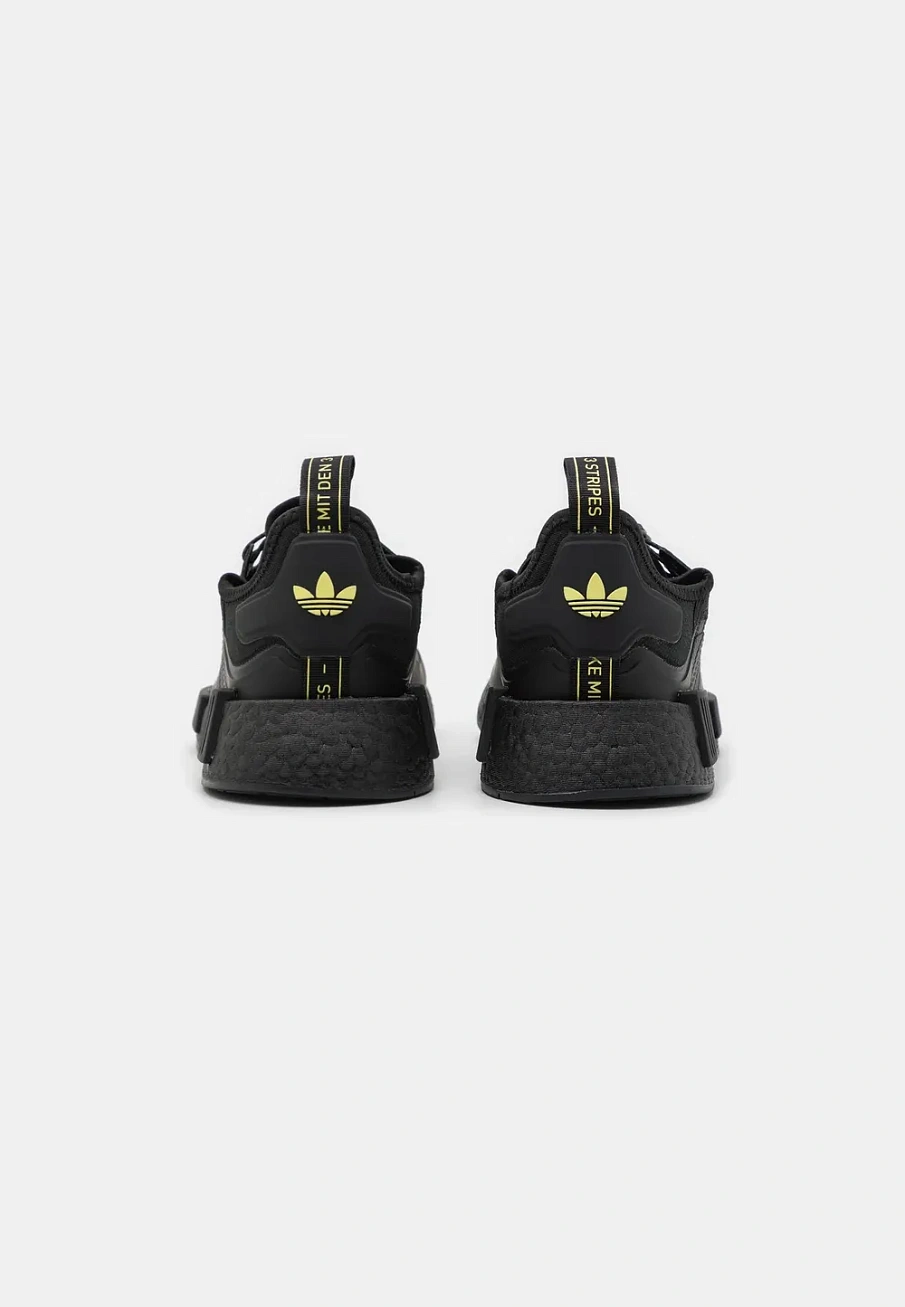 Фото № 3 с приближением к товару «‎NMD_R1 UNISEX»