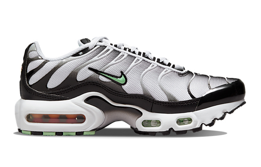 Фото № 2 с приближением к товару «‎Nike Air Max Plus (GS) Low-Top Running Shoes BlackWhite»