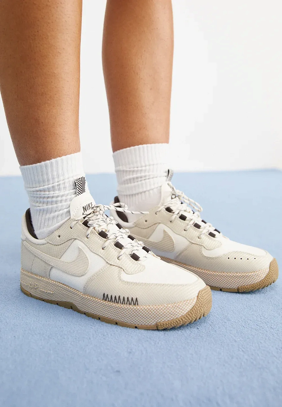 Фото № 2 с приближением к товару «‎AIR FORCE 1 WILD»