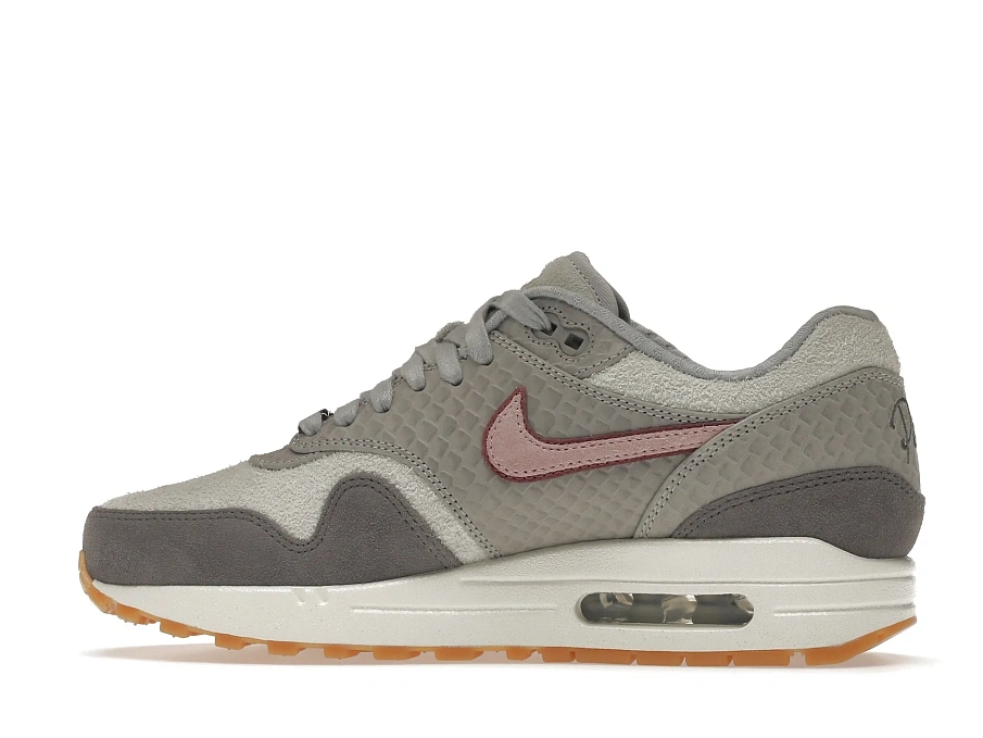 Фото № 5 с приближением к товару «‎Nike Air Max 1 Paris Bespoke »