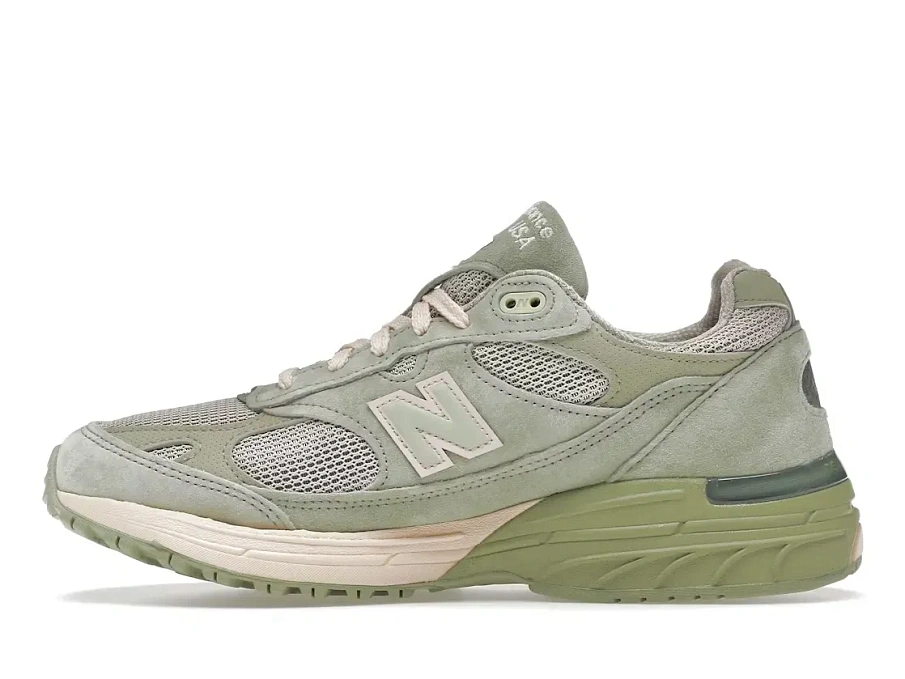 Фото № 3 с приближением к товару «‎New Balance 993»