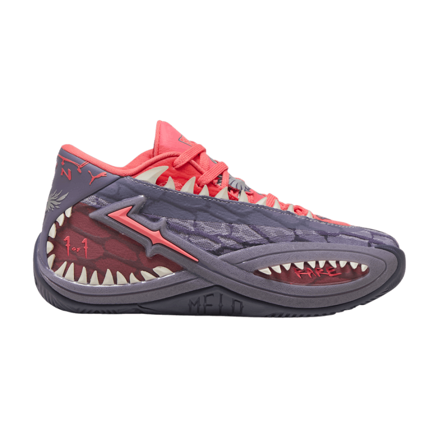 Фото № 1 с приближением к товару «‎Puma x Stranger Things Mb.06 Pale Plum Purple Charcoal»