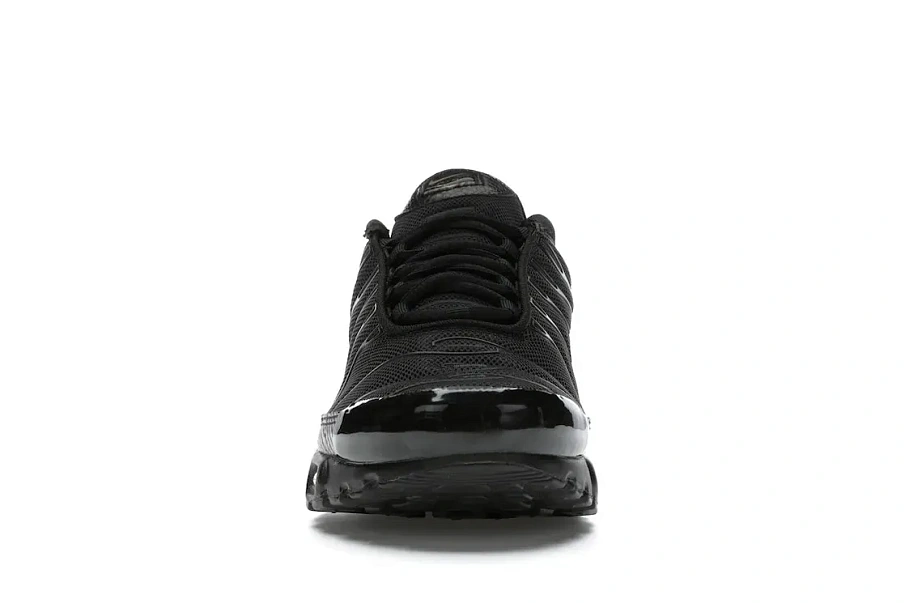 Фото № 2 с приближением к товару «‎Nike Air Max Plus Black Metallic Gold (2019)»