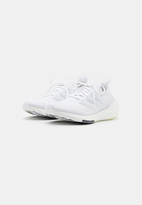 Фото № 2 с приближением к товару «‎Adidas Ultraboost 21»