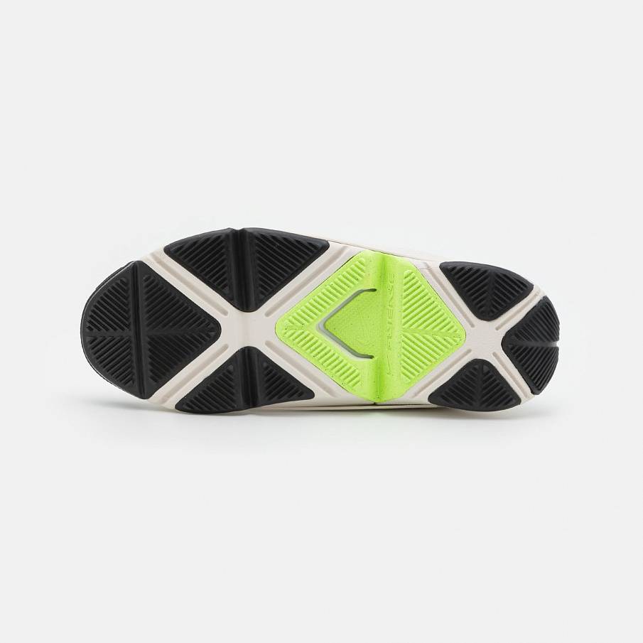 Фото № 4 с приближением к товару «‎Nike GO Flyease »