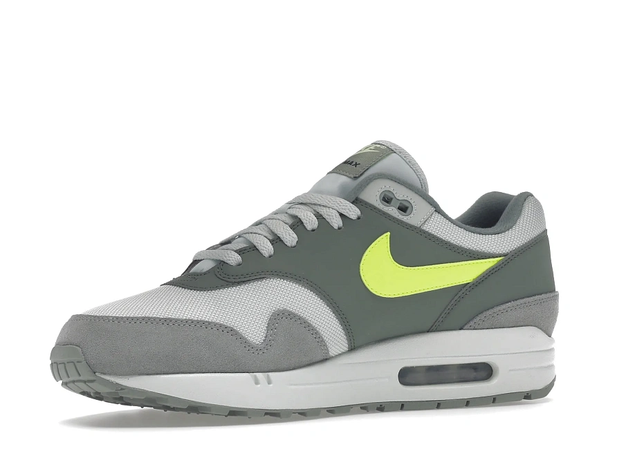 Фото № 2 с приближением к товару «‎Nike Air Max 1 Mica Green Volt»