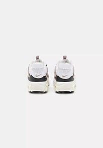 Фото № 1 с приближением к товару «‎WOMENS ZOOM AIR FIRE»