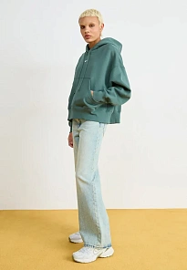 Фото № 3 с приближением к товару «‎V2K RUN»