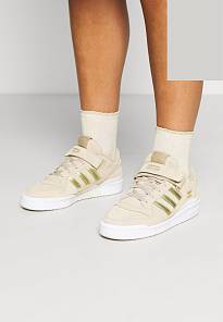 Фото № 3 с приближением к товару «‎Adidas Forum »