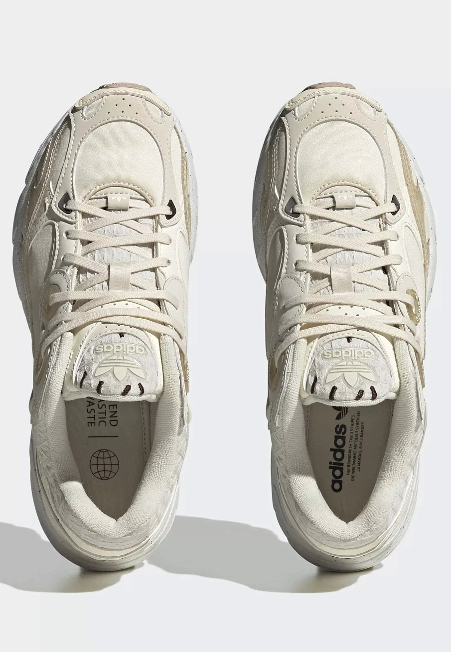 Фото № 3 с приближением к товару «‎Кроссовки Adidas SPAD111A28K-A11-N»